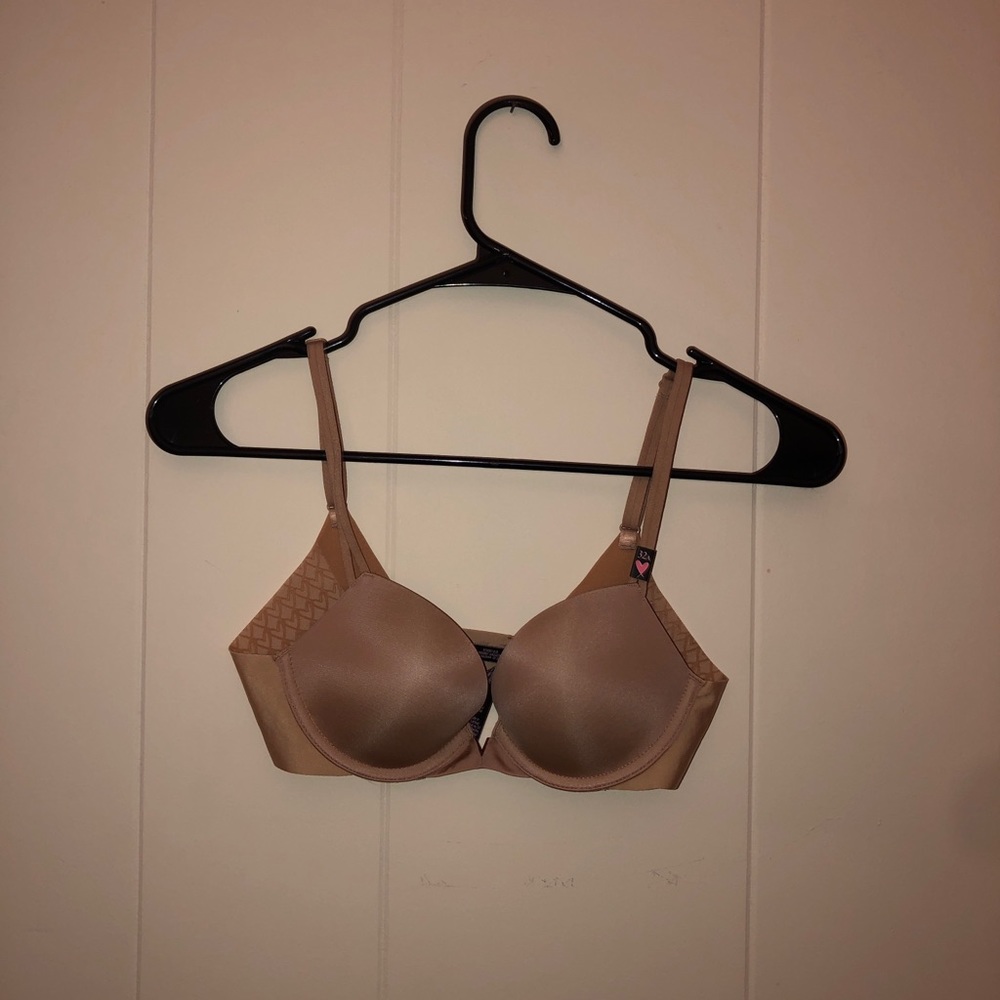 Victoria’s Secret 32A Push-up Bra Brand New